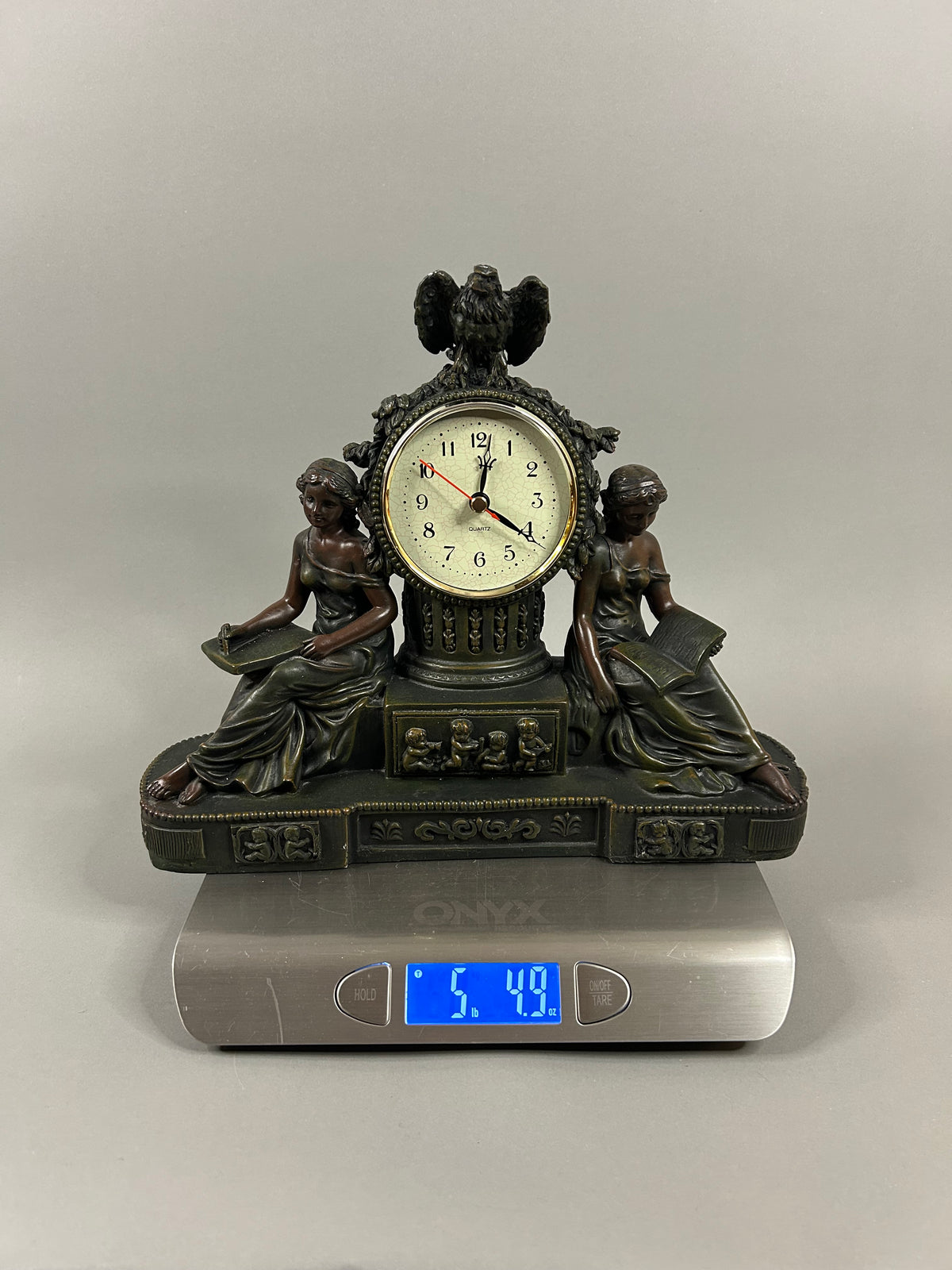 Sosa Mantel Clock Statue