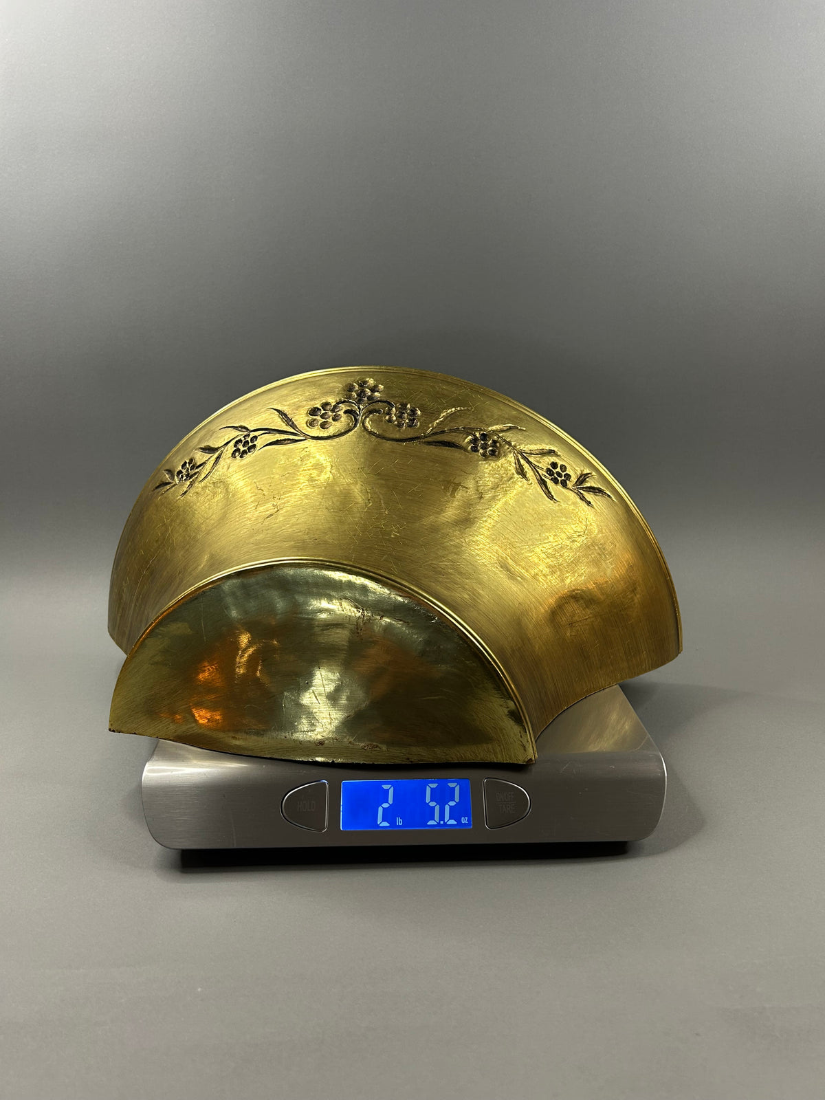 Syroco gold wall pocket