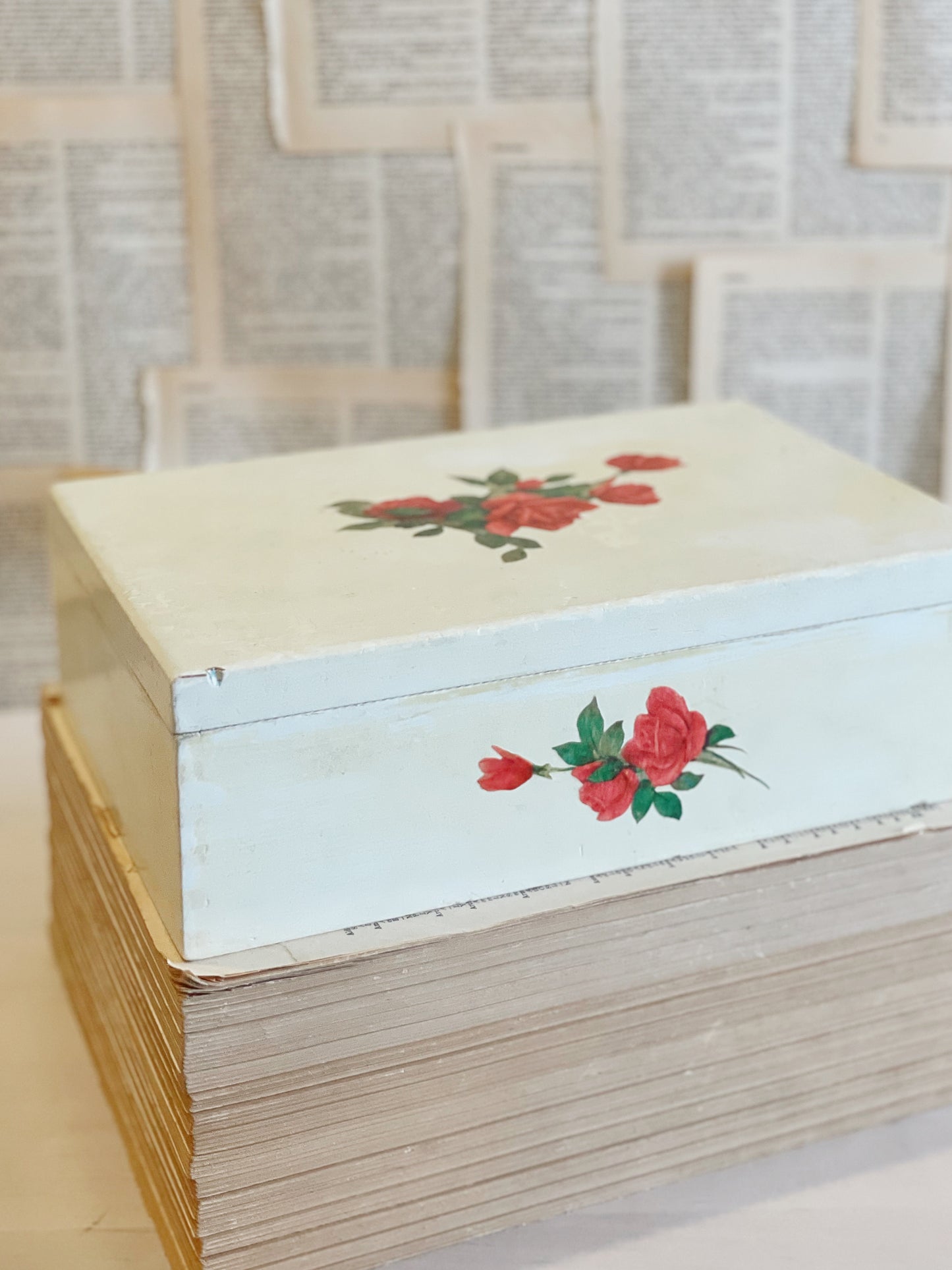 Vintage Hand-painted Vanity Box // Roses