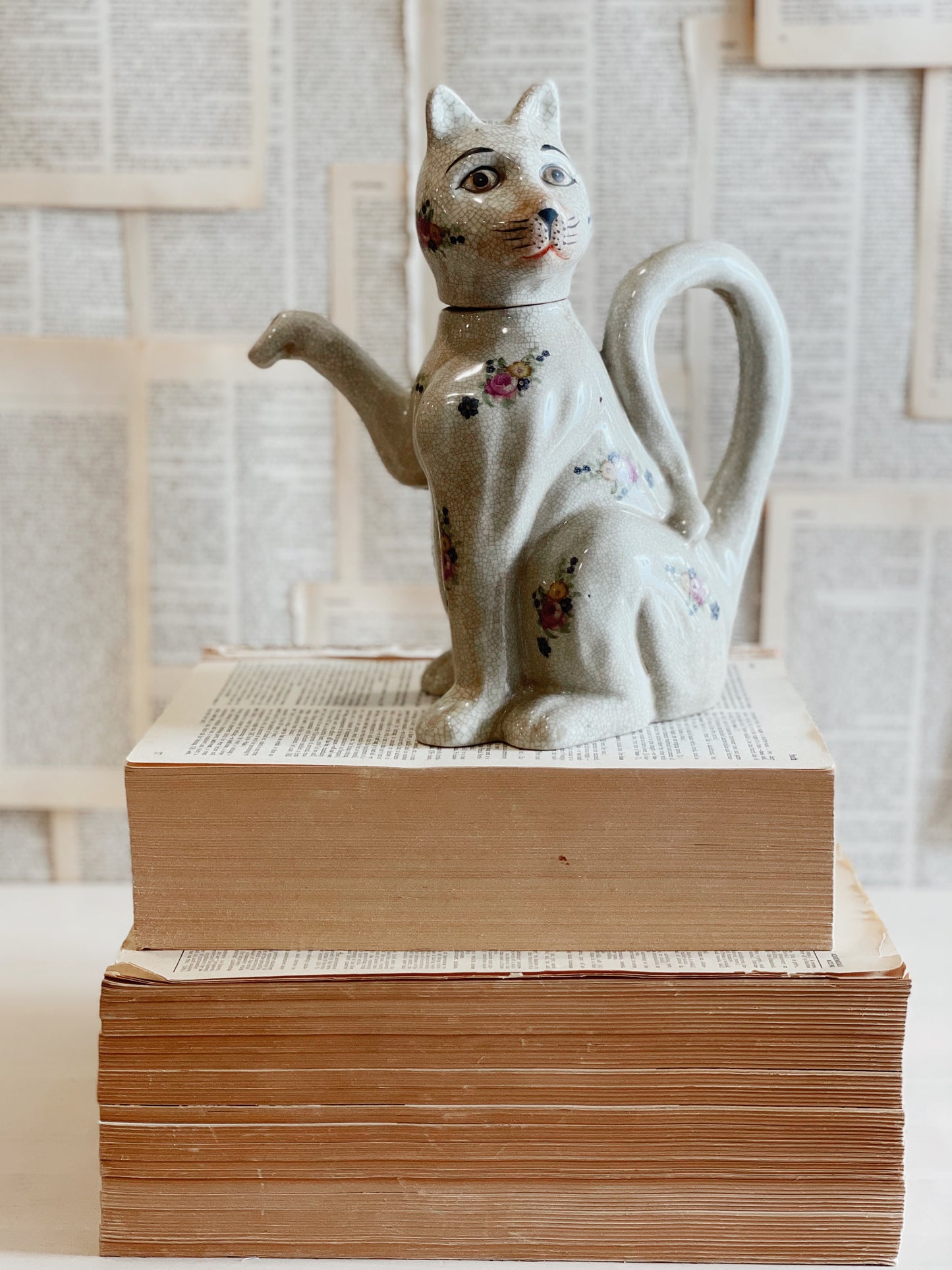 Vintage Cat Tea Pot
