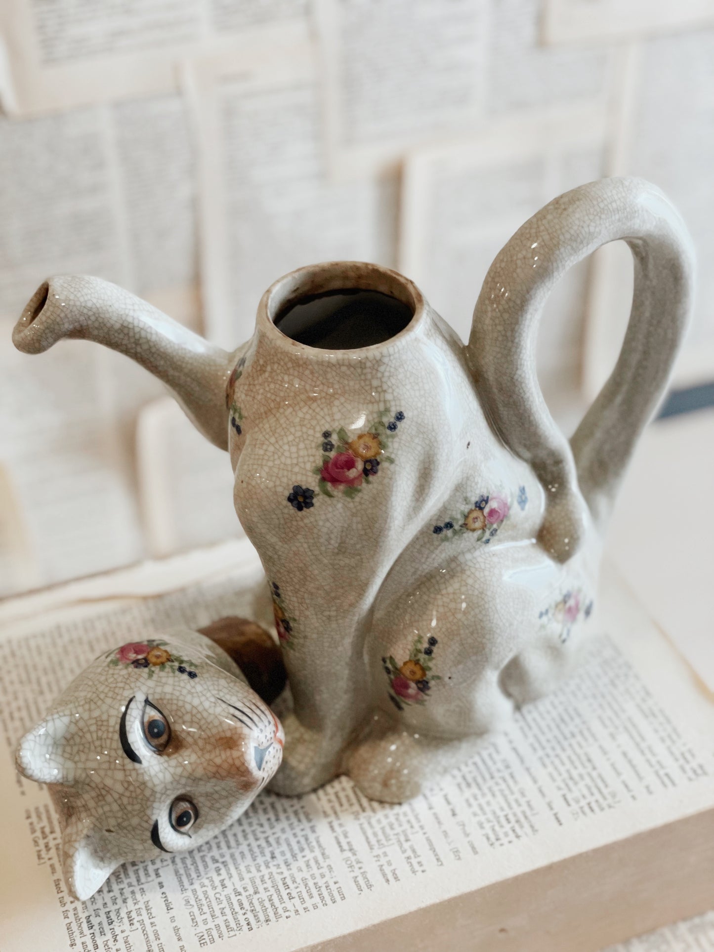 Vintage Cat Tea Pot