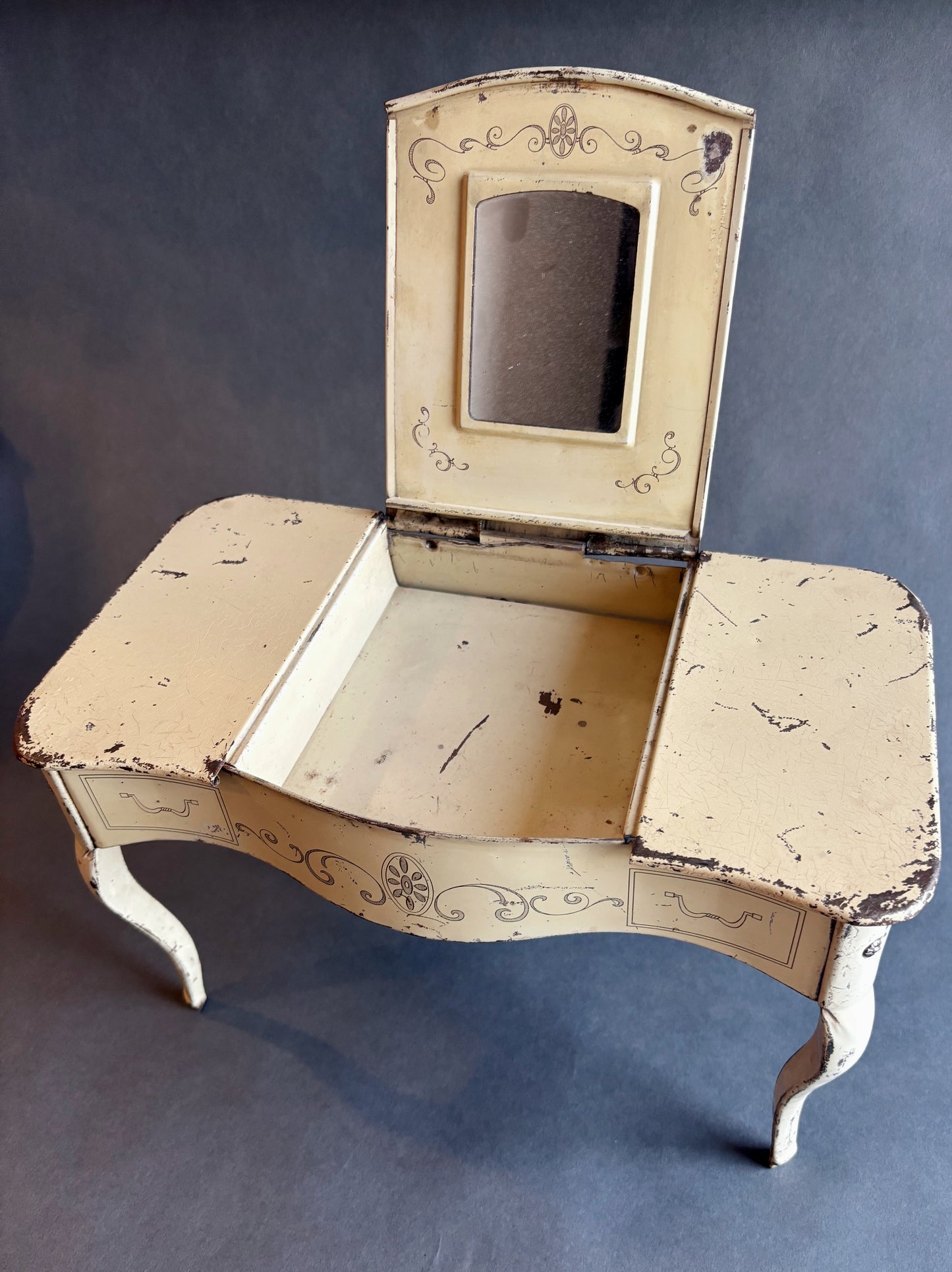 Vintage Doll Sized Tin Vanity