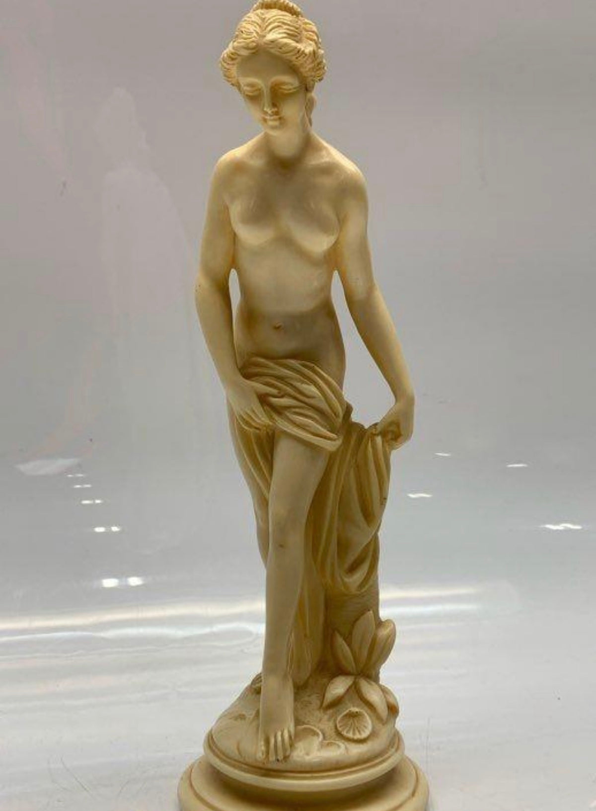 Italian Alabaster Nude Venus De Milo Statue
