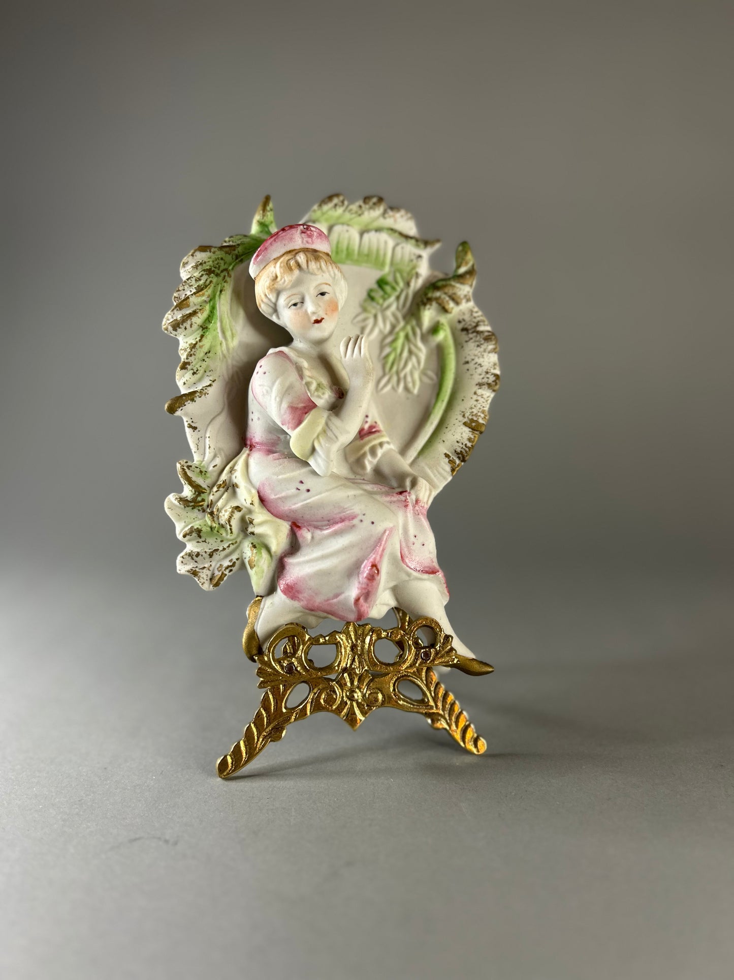 Pair of Thames Japan porcelain wall plaques