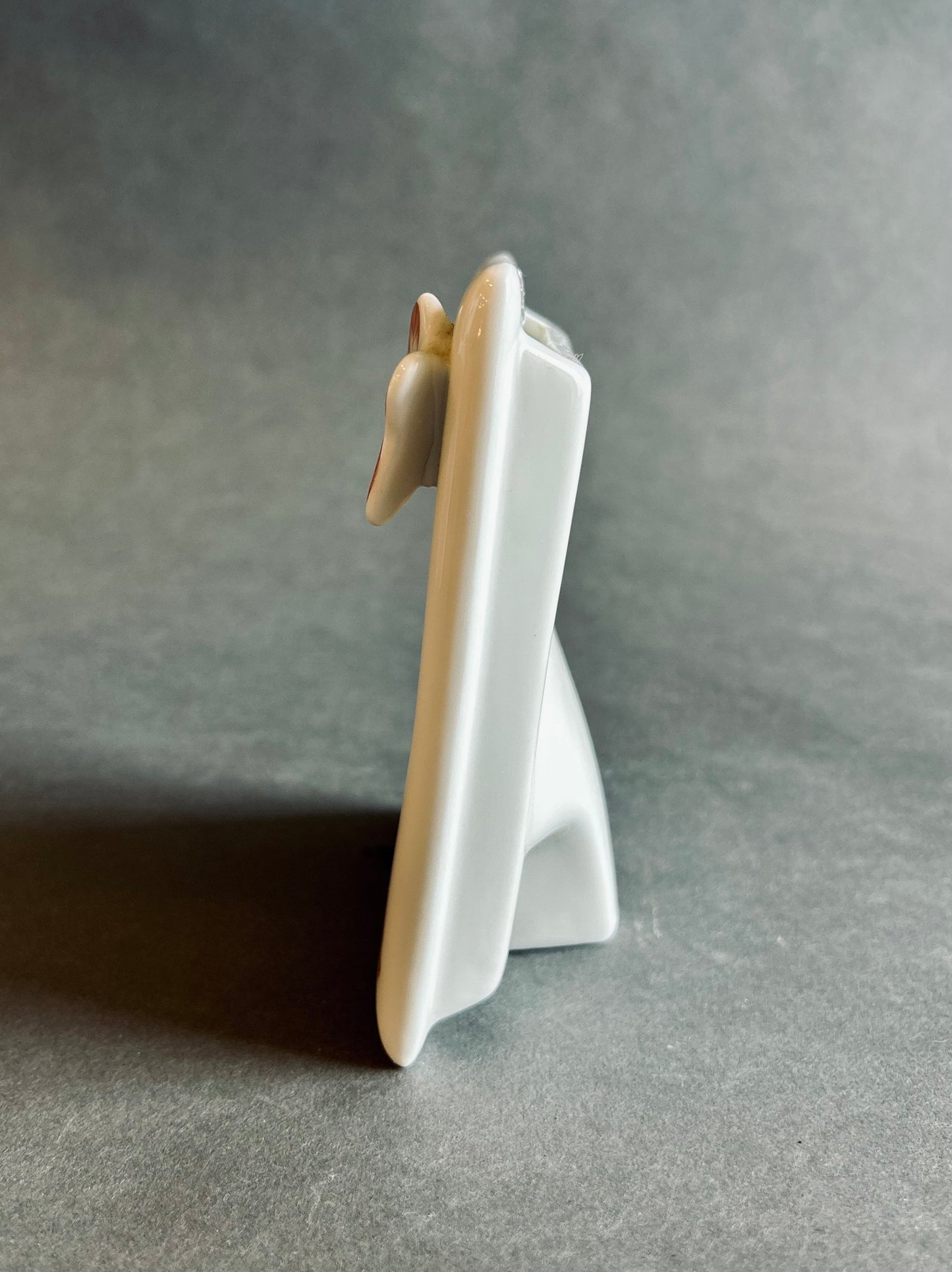 Square porcelain frame