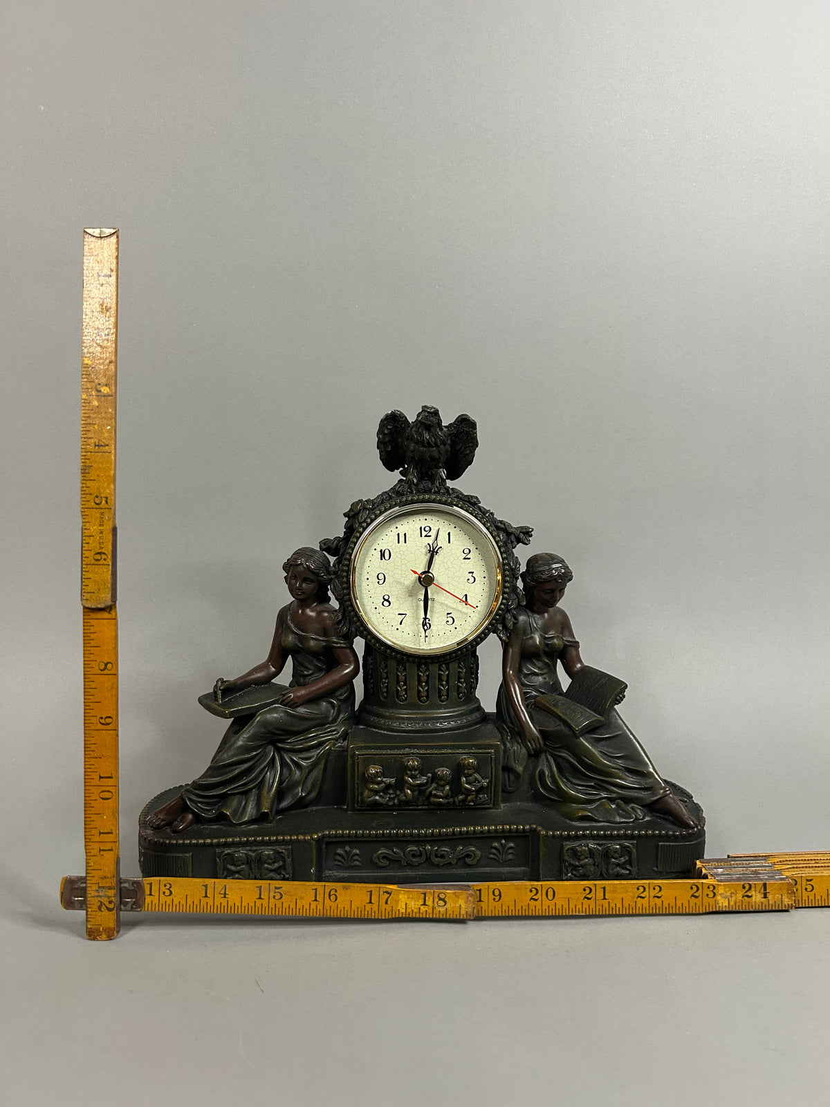 Sosa Mantel Clock Statue