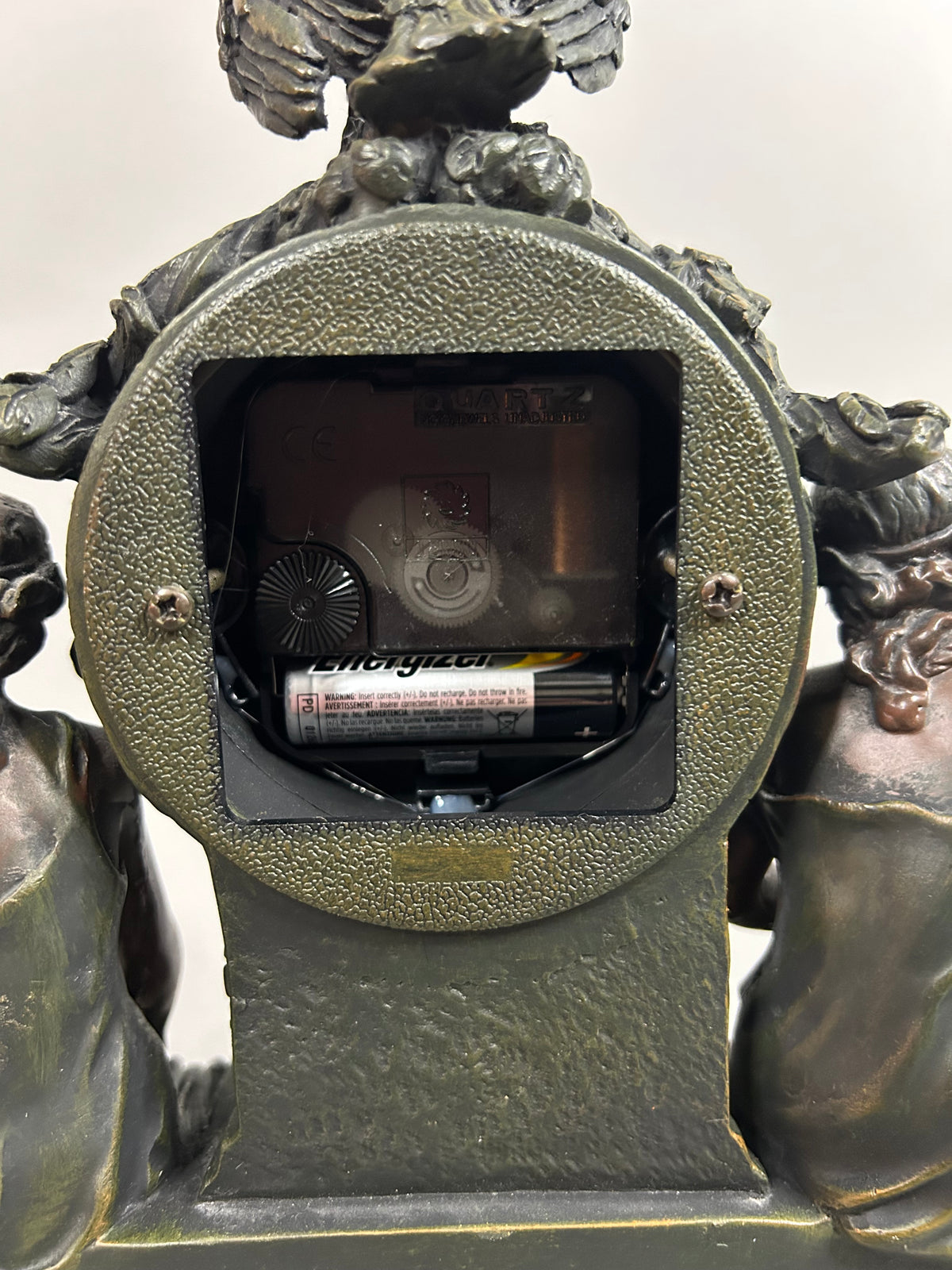 Sosa Mantel Clock Statue