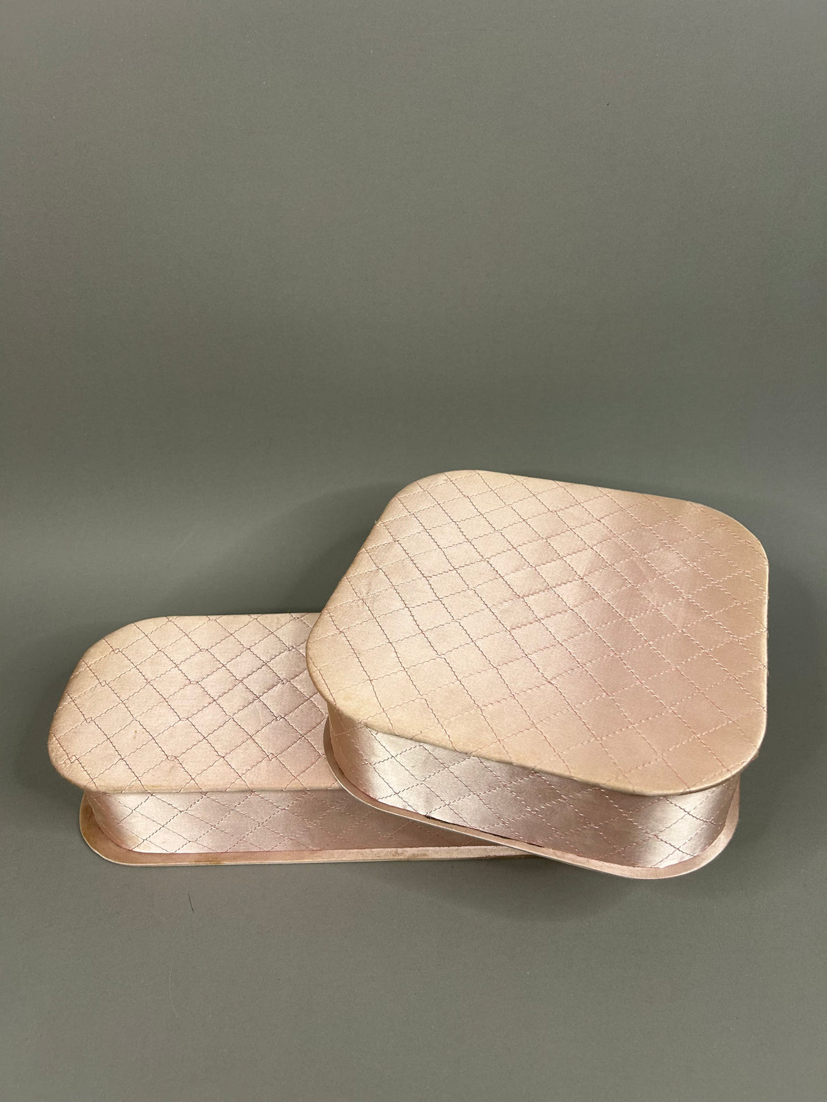 Set of powder pink quilt pattern stow cases