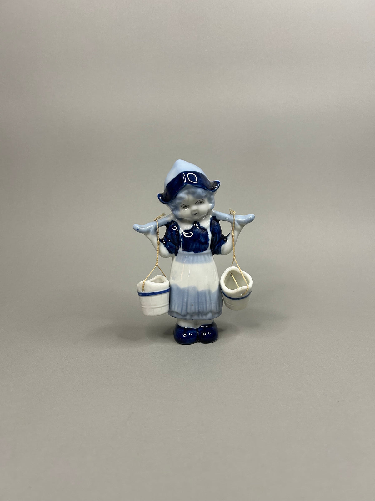 Delft-style Dutch Milkmaid