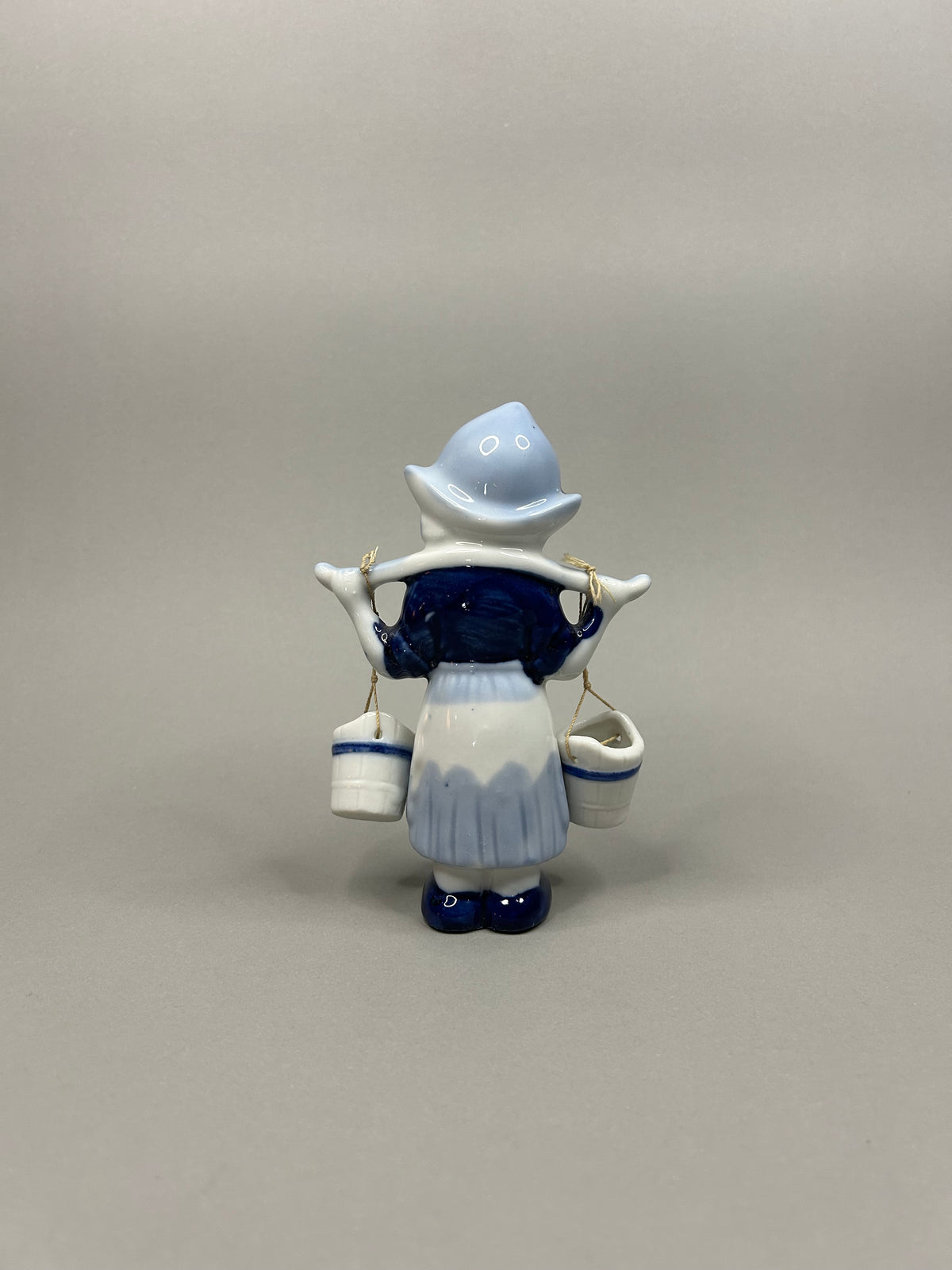 Delft-style Dutch Milkmaid