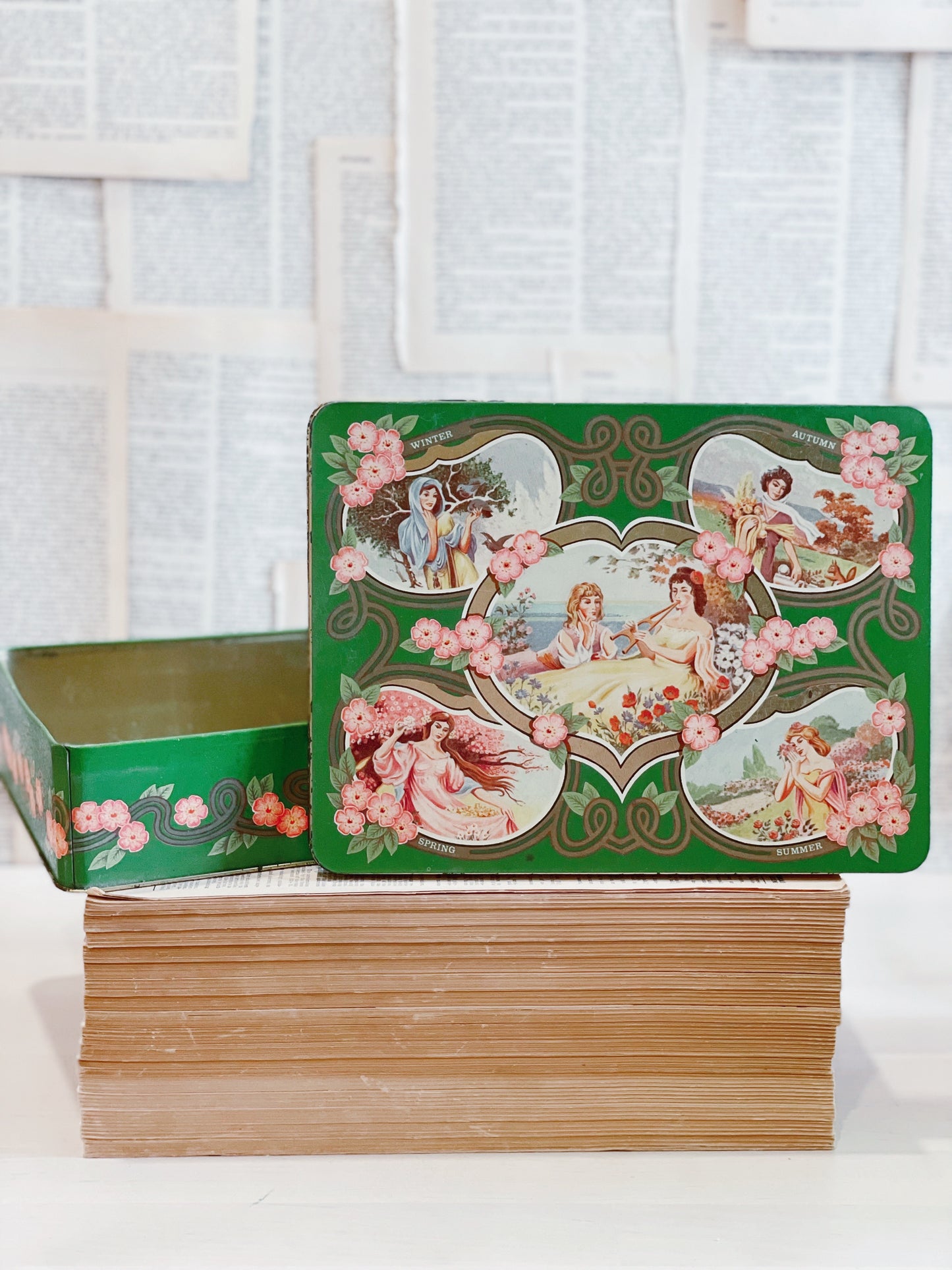 Vintage tin