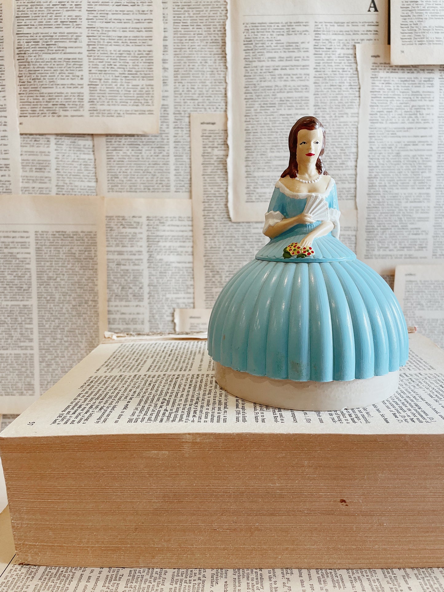 Vintage Sewing Kit // Spool Storage // Doll