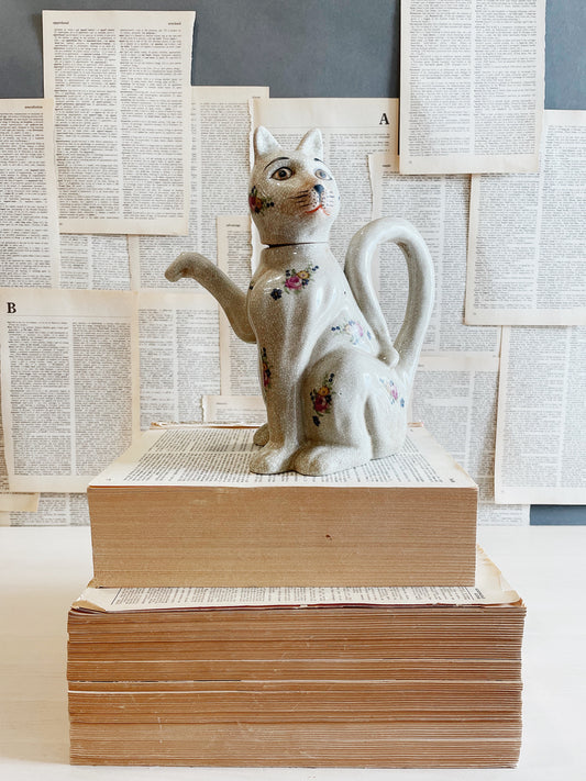 Vintage Cat Tea Pot